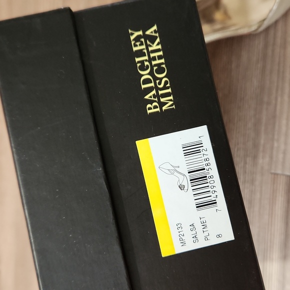 Badgley Mischka Heels - Picture 6 of 7